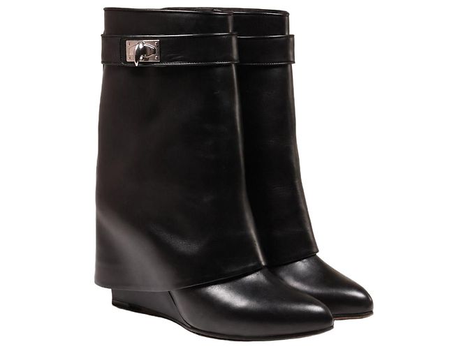 Givenchy Bottines en Cuir Shark Lock