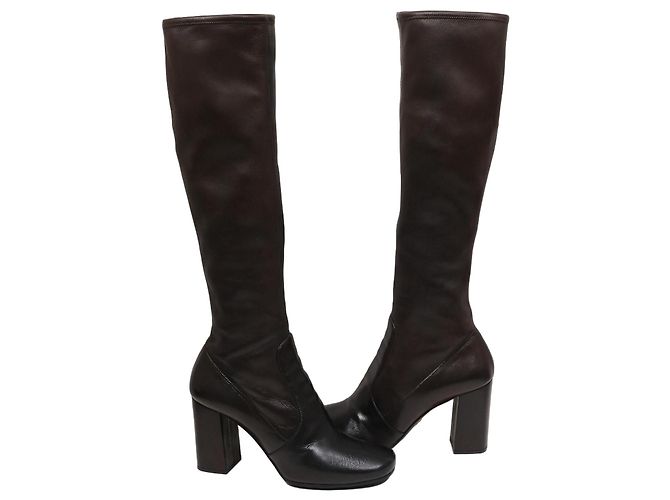 Botas altas Prada de cuero marrón para mujer