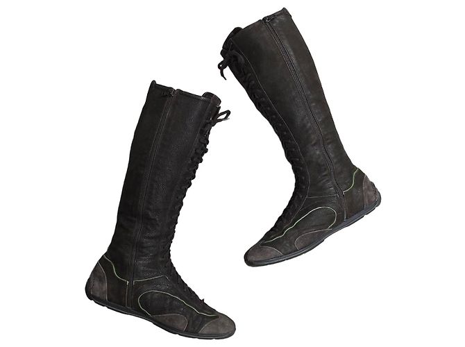 Hermosas botas altas Prada
