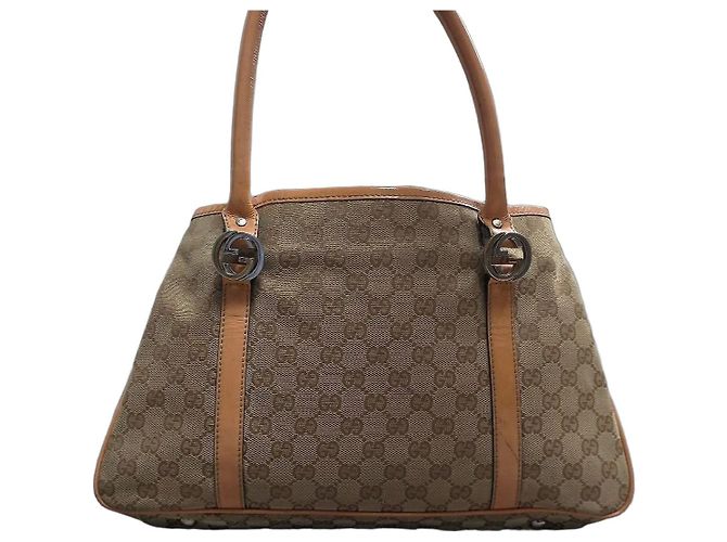Magnifica Borsa Gucci Interlocking