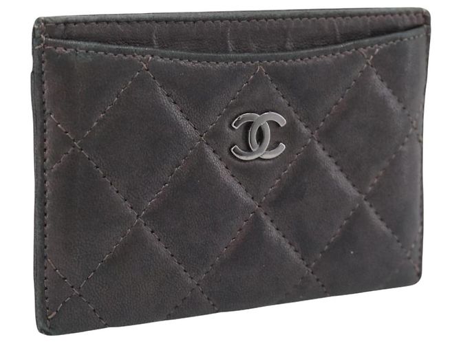 CHANEL Matelassé Kartenetui Lammleder Grau Silver CC