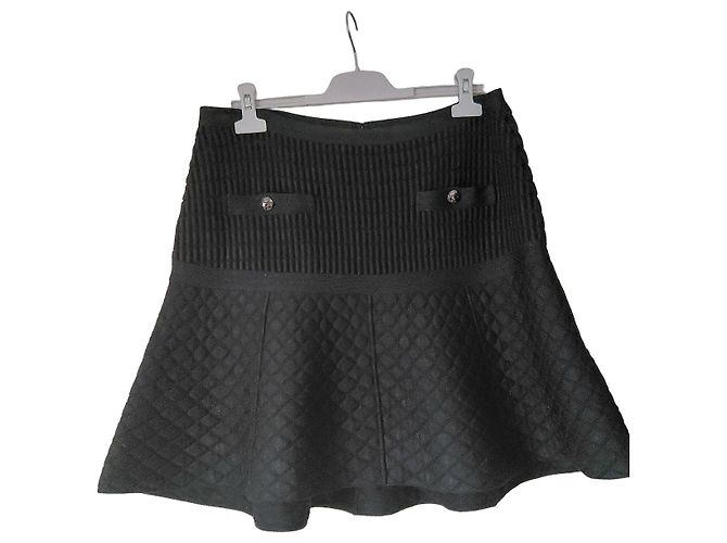 Chanel Gesteppter Skaterrock Schwarz