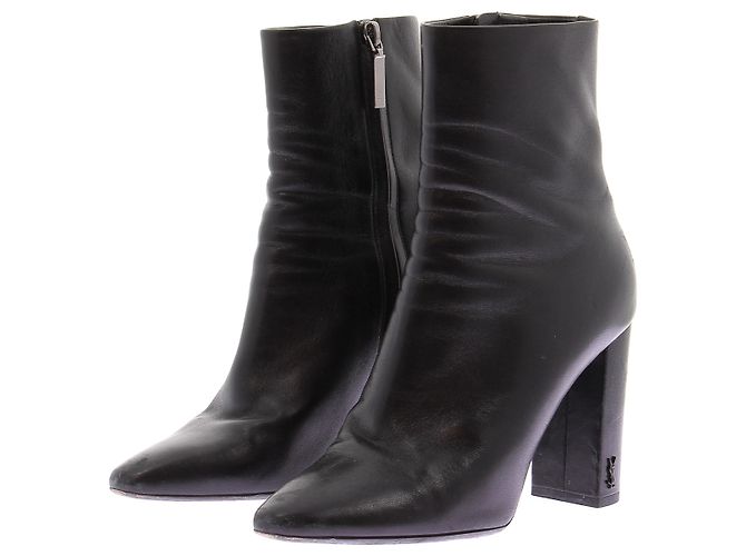 Autre Marque Schwarze Lederstiefeletten