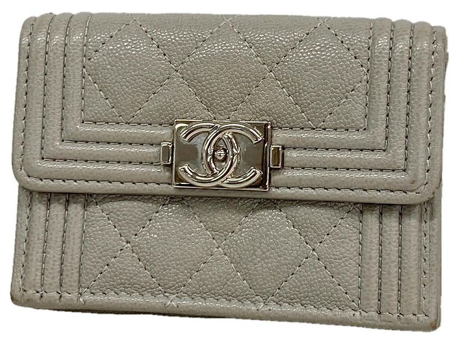 Portafoglio Chanel Boy Tri-fold in Gray