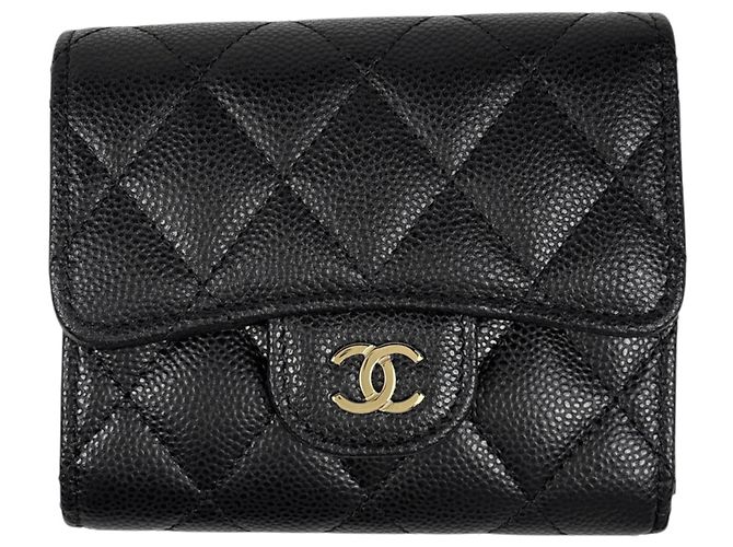 Cartera Tri-fold Chanel Matelassé Negra
