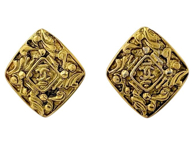 Boucles d'oreilles clips Chanel plaquées or