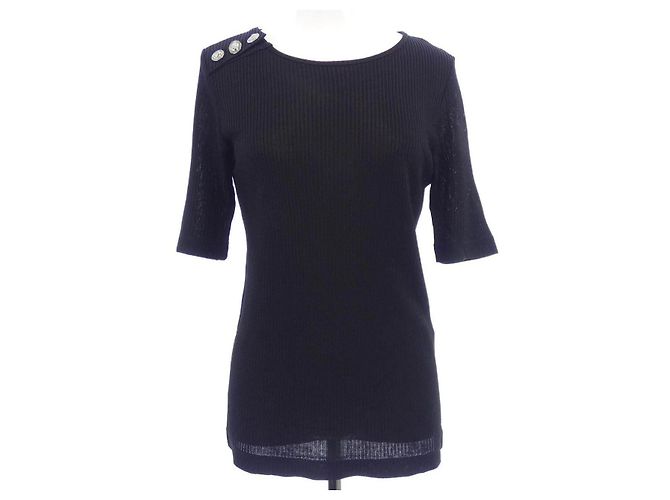 Autre Marque Versus Stricktop