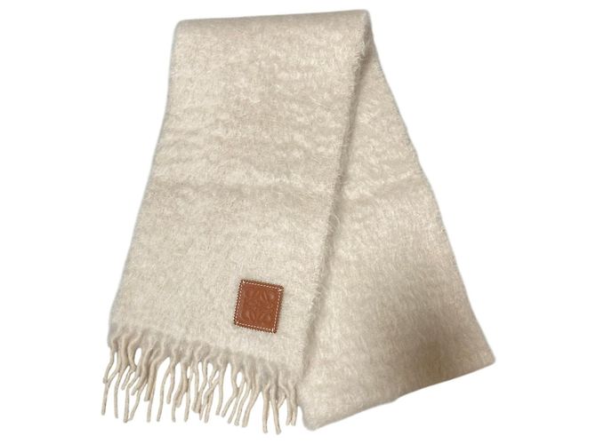 Loewe Anagram Patch Mohair Schal in Off-White