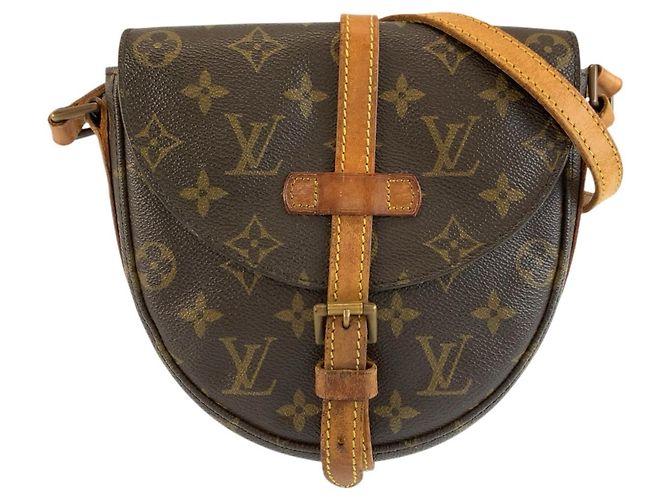 Bolsa de Ombro Louis Vuitton Monogram Chantilly PM