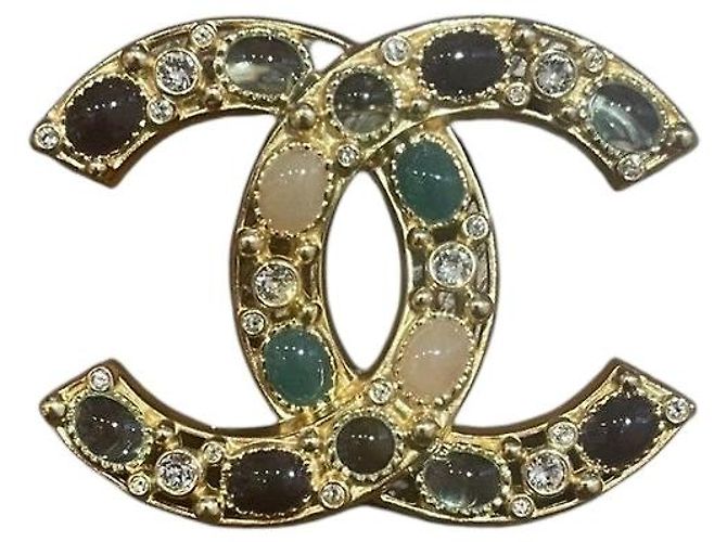 Chanel Cabochon Brosche