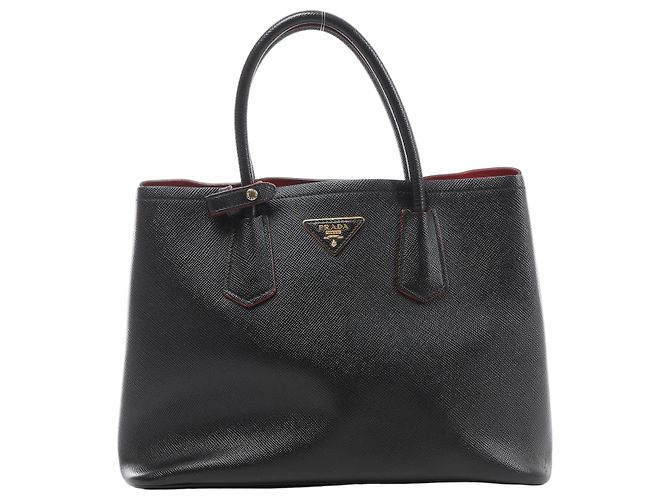 Borsa Prada in pelle Saffiano nera