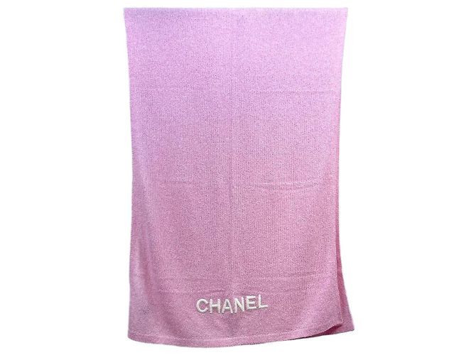 Sciarpa Chanel in cotone rosa con logo ricamato