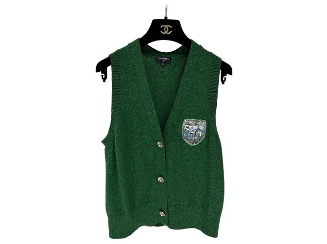 Chaleco Chanel de Cachemira Verde con Emblema Double C