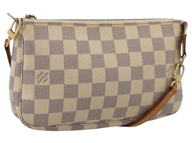 Louis Vuitton Pochette Accessoires Damier Medium
