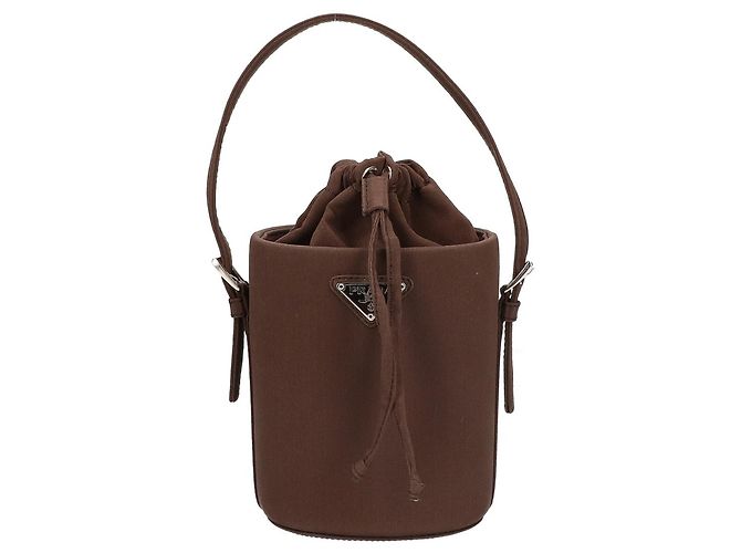 Mini sac à main Prada en satin avec cordon de serrage et plaque Triangle