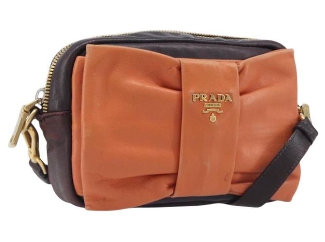 Bolsa de Ombro PRADA em Couro Castanho Dourado