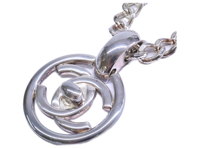 Collar Chanel 97P Coco Mark Turnlock