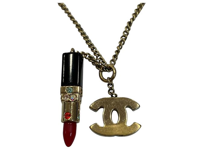 Collar Motif Labial Chanel