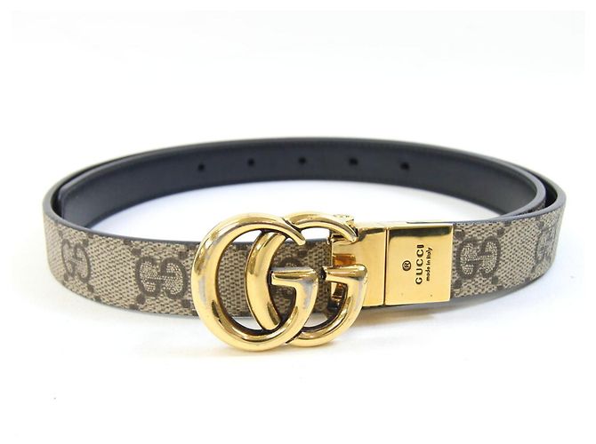 Cinturón reversible Gucci GG Emblem