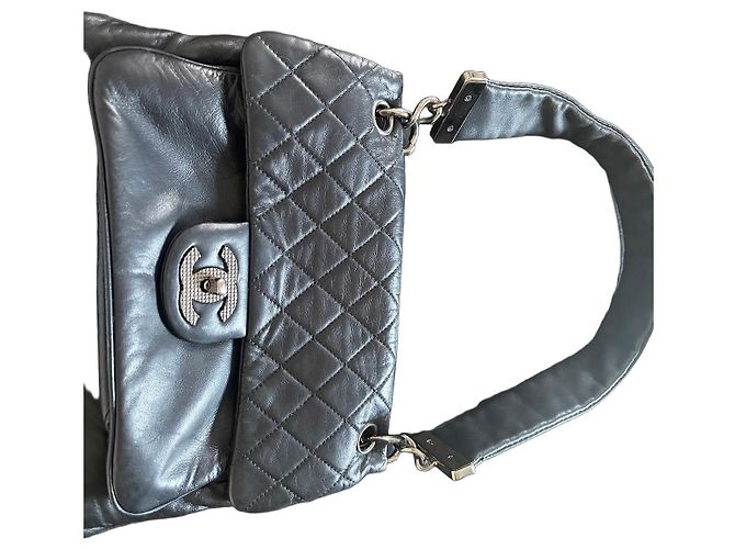Chanel gesteppte Leder Handtasche schwarz