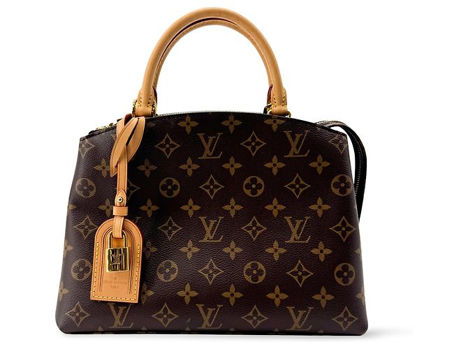 Louis Vuitton Petit Palais Monogram Canvas