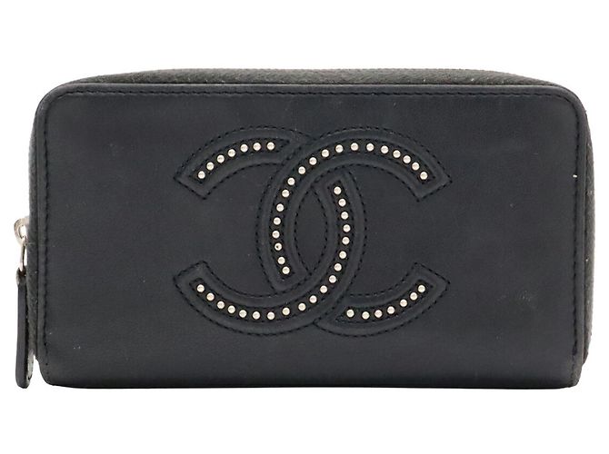 Portafoglio rotondo con borchie Chanel Coco Mark