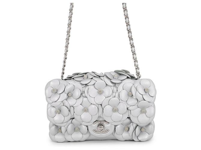 Bolsa de Ombro com Corrente Chanel