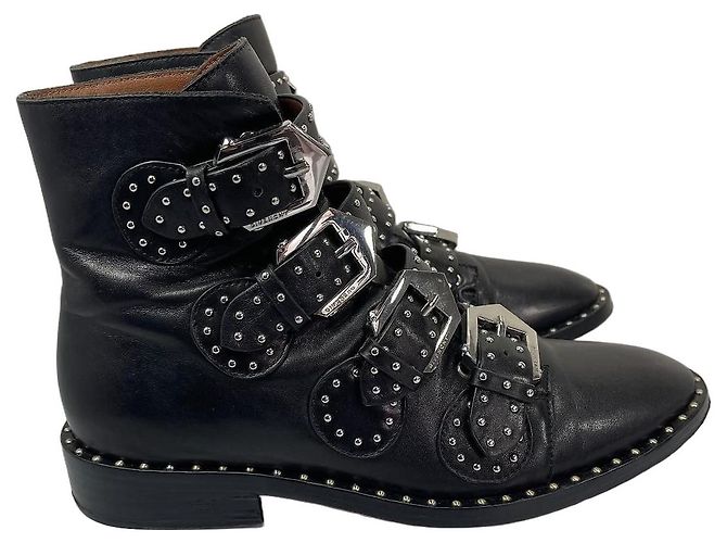Givenchy Bottines en cuir noir à boucles cloutées