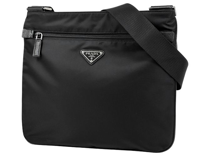 Borsa a tracolla Prada in nylon nero