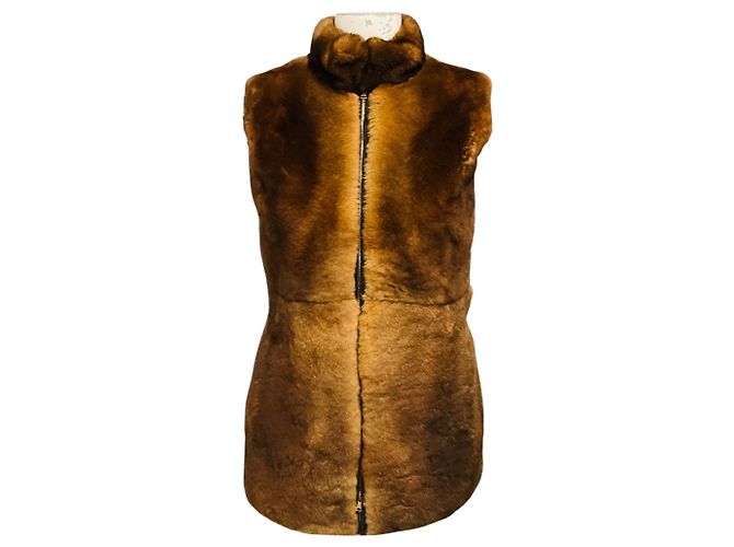 Colete Max Mara em pele de coelho e lã castanho