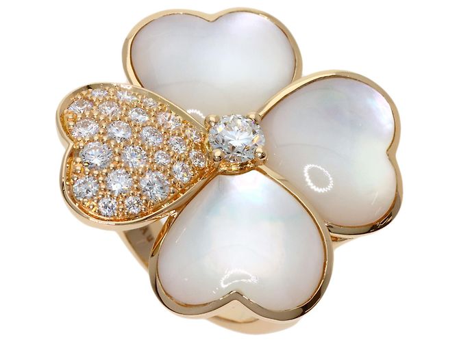 Van Cleef & Arpels Cosmos Medium Diamond Shell Ring