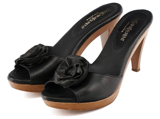 Yves Saint Laurent Fall 2004 Black Leather Nadja Mules EU 37