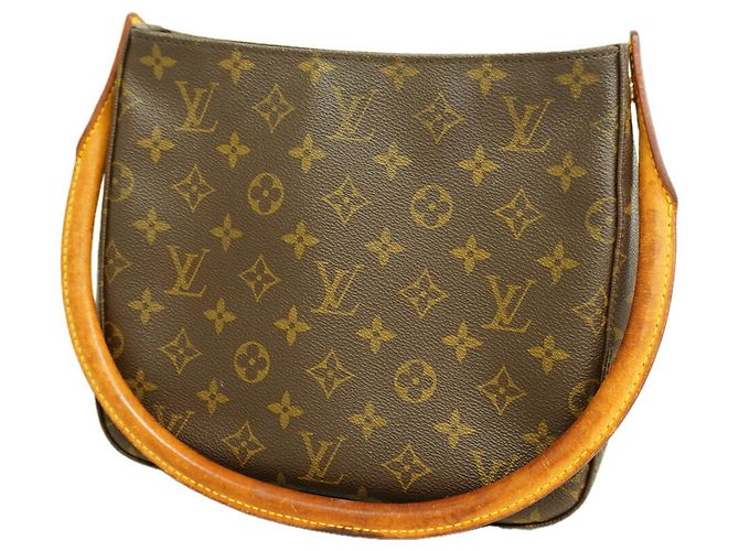 Bolso de hombro Louis Vuitton Monogram Looping MM
