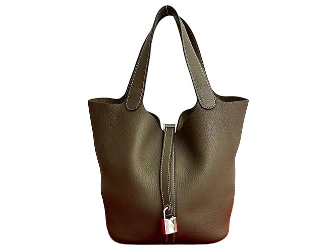 Hermès Bolsa Hermes Picotin Lock em Taurillon Clemence