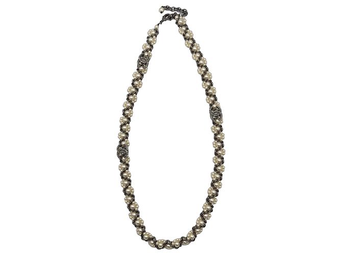 Colar longo Chanel de pérolas sintéticas e strass CC