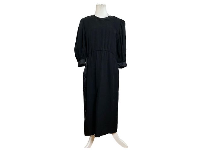 Givenchy schwarzes Maxi-Kleid mit Knopfdetails an der Seite