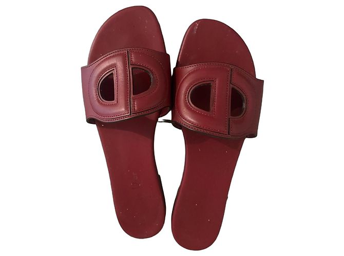 Dior Dway Flache Sandalen aus rotem Leder