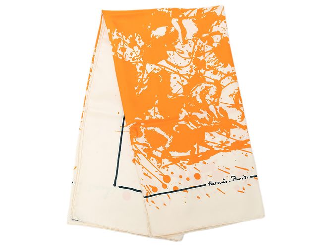 Hermès White Cheval Surprise Seidentuch 90