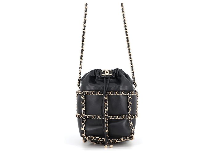 Borsa a tracolla Chanel in pelle d'agnello nera