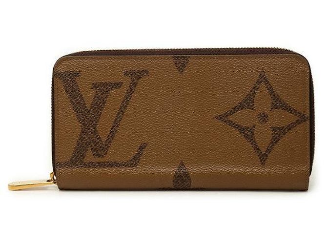Louis Vuitton Monogram Giant Reverse Zippy Wallet