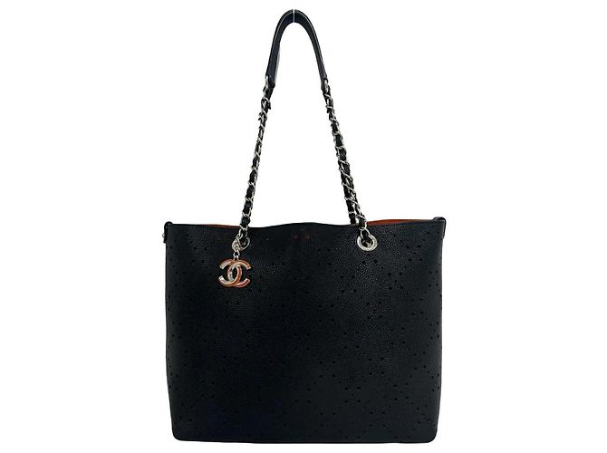 Sac cabas Chanel en cuir Caviar perforé