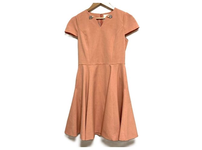 Autre Marque Vestido acampanado Chesty