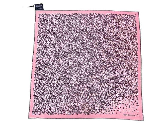 Hermès Pañuelo de seda rosa Hermes