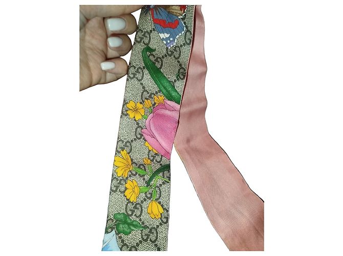 Gucci lenço de seda estampado floral
