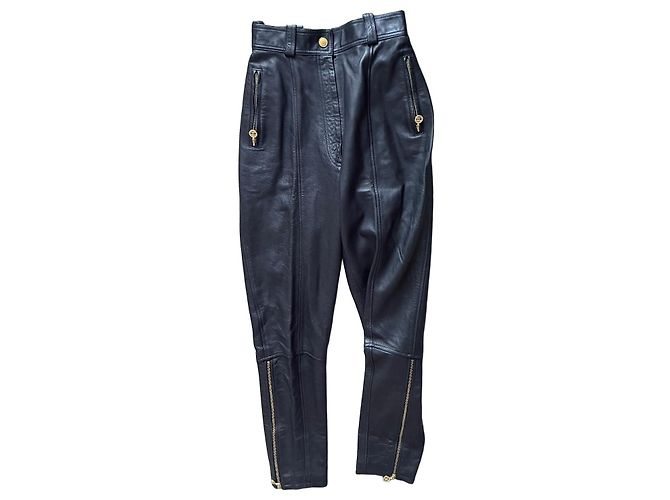 Chanel Schwarze Lederhose mit CC-Logo