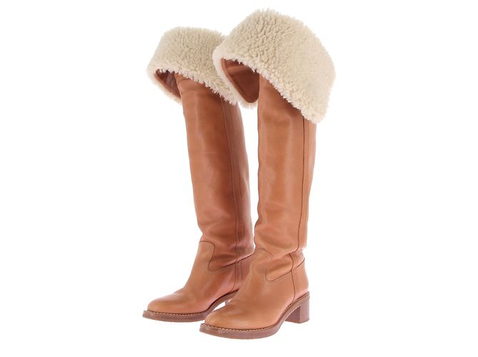 Céline Botas de Pele e Shearling Folco