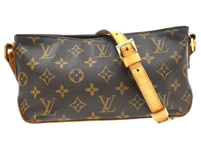 Louis Vuitton Trotteur Monogram Canvas