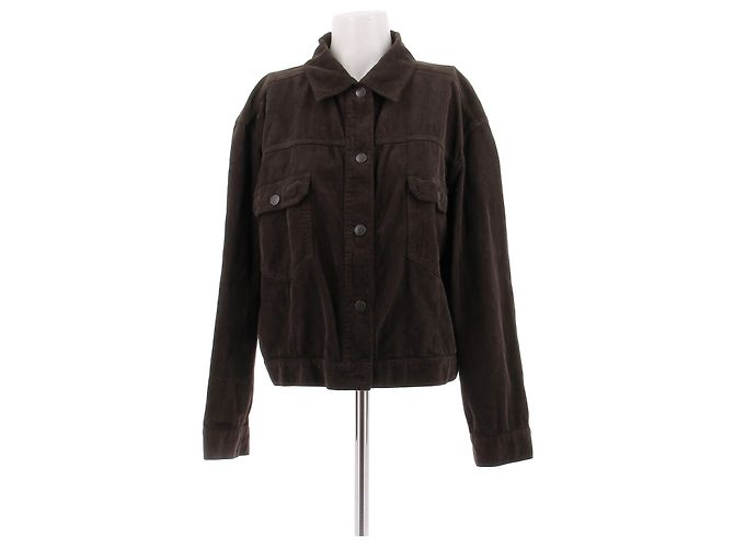 The row Braune Cordjacke