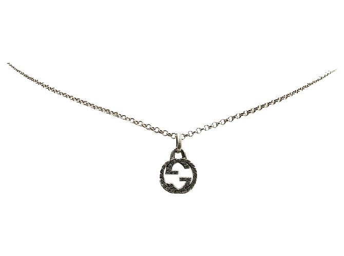 Collar Gucci de plata esterlina con G entrelazadas