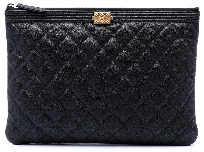 Clutch Chanel Medium Quilted Caviar Boy O Case Negra